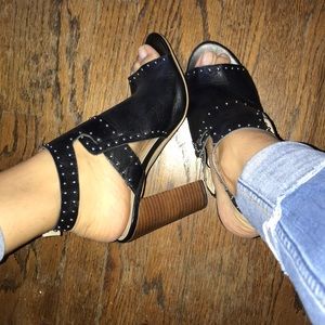 🥀Guess Open toed heels